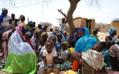 Conflitto e violenze in Burkina Faso costringono alla fuga quasi mezzo milione di persone