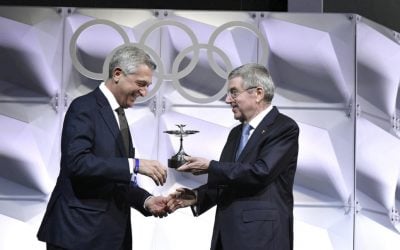 L’UNHCR insignita della Coppa Olimpica per il contributo dato allo sport