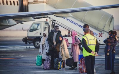 OIM e UNHCR annunciano la sospensione temporanea dei trasferimenti di rifugiati beneficiari di reinsediamento