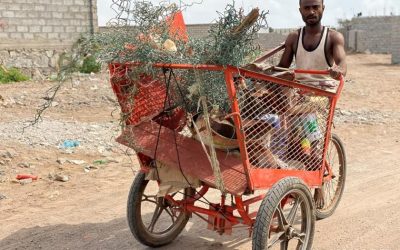 Un aiuto a tre ruote per gli sfollati interni in Yemen
