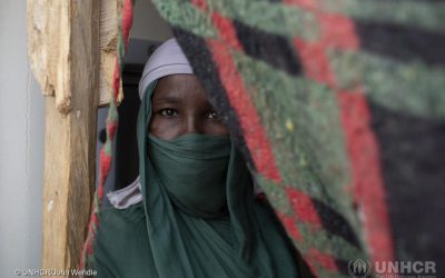 Migliaia di rifugiati e migranti subiscono gravi violazioni di diritti umani durante i viaggi verso la costa mediterranea dell’Africa, secondo un nuovo rapporto presentato da UNHCR e MMC