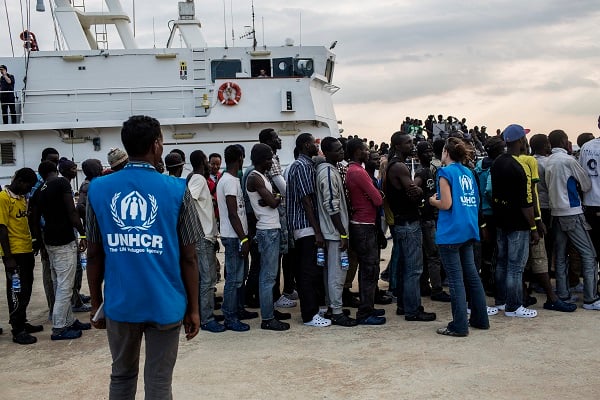 Italia. Operazione di sbarco di rifugiati e migranti a Catania.