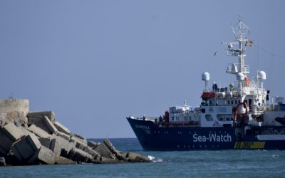 UNHCR ed OIM chiedono lo sbarco urgente dei rifugiati e dei migranti salvati nel Mediterraneo centrale