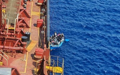 ICS, UNHCR e OIM esortano gli Stati a porre fine alla crisi umanitaria a bordo di una nave nel Mediterraneo