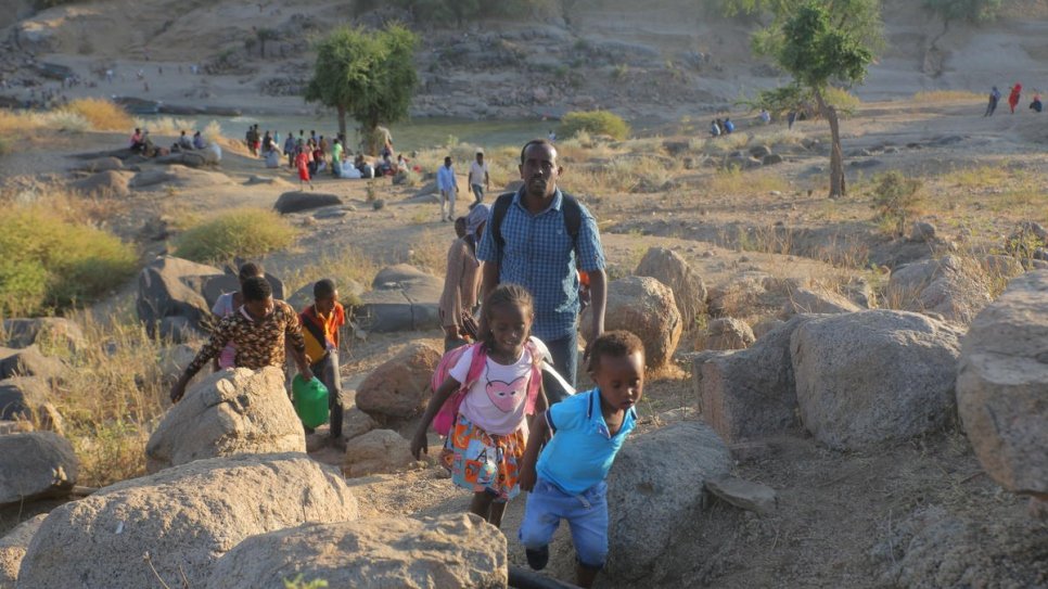 Sudan. Migliaia in fuga dall'Etiopia in cerca di sicurezza