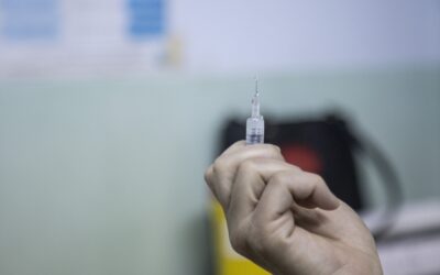 Q&A: ‘Includere i rifugiati nei programmi di vaccinazione rappresenta un fattore chiave per porre fine alla pandemia’