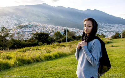 Un’adolescente afghana lascia il segno nella città ecuadoriana che le ha dato rifugio
