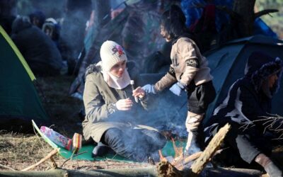 UNHCR e OIM chiedono di allentare immediatamente le tensioni in corso al confine tra Bielorussia e Polonia