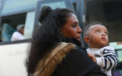 Libia: 172 richiedenti asilo portati in salvo in Niger con il primo volo di evacuazione in oltre un anno