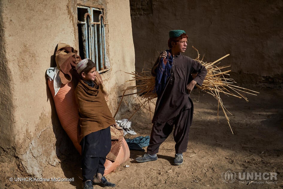Afghanistan. Displaced family returns to rebuild damaged home in Helmand Province