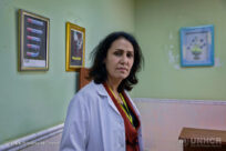 Una dottoressa irachena fornisce cure e conforto alle donne yazidi sopravvissute alle violenze