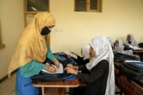 L’Alto Commissario delle Nazioni Unite per i Rifugiati chiede di revocare il divieto per le donne di lavorare come operatrici umanitarie in Afghanistan