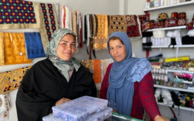 Le attività gestite da donne in Afghanistan subiscono un duro colpo a causa dell’inasprimento delle restrizioni