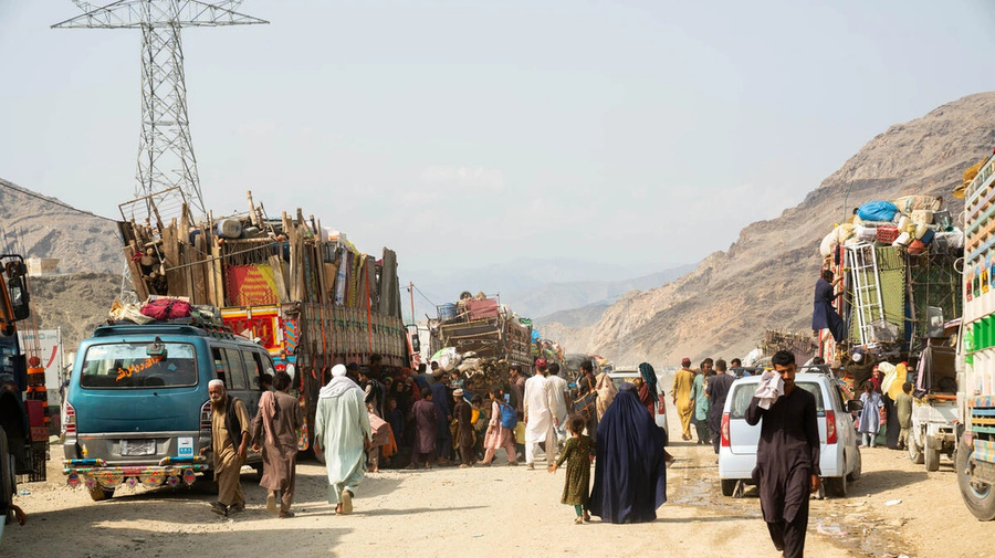 UNHCR、中東危機の激化を受けて域内で対応を強化 | UNHCR 日本