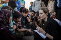 シリア難民300万人を超える：アンジェリーナ・ジョリーUNHCR特使からのメッセージ