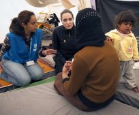 アンジェリーナ・ジョリーUNHCR特使　シリア国境を訪問