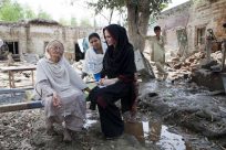 アンジェリーナ・ジョリー、パキスタンへ洪水の被災者へさらなる支援を訴える