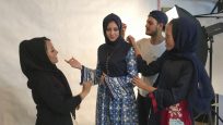 難民の自立に向けたチャンス　ジャカルタでファッションを学ぶ