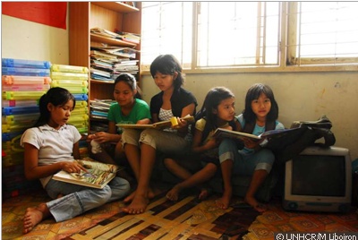 100111_Refugee-runschool_malaysia.jpg