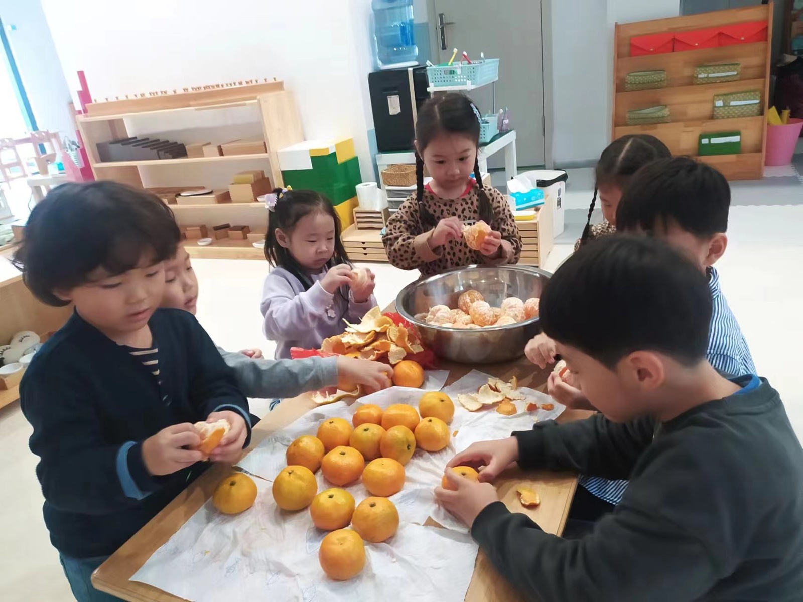 솔라솔몬테소리 교육센터