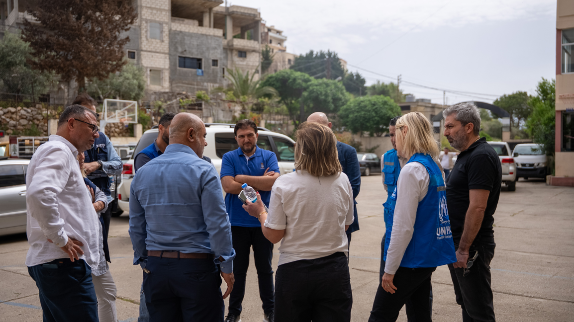 UNCHR representatives visit South Lebanon and checked on collective shelters and the AID distribution