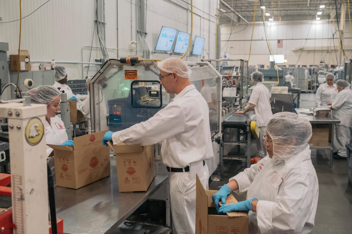 United States. Cheesecake business offers refugees hope away from home in Chicago