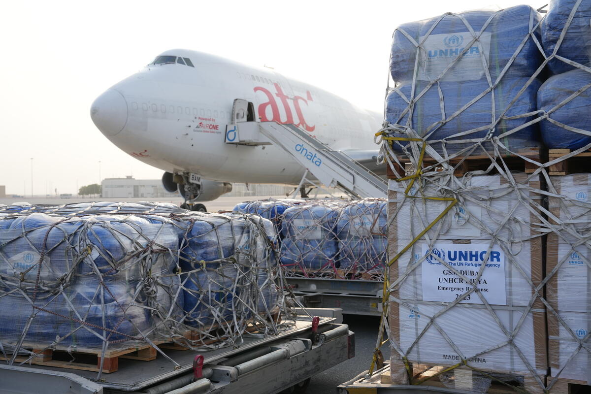United Arab Emirates. UNHCR airlifts emergency relief to flood-affected in Libya