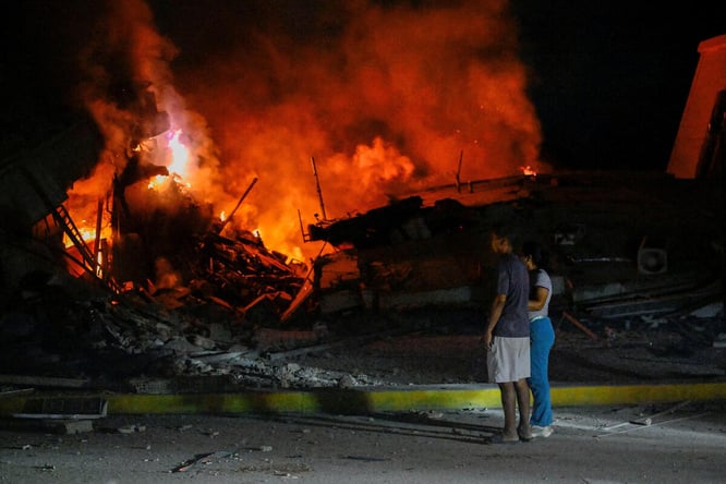 Aftermath of an earthquake in La Guaira DO NOT USE AFTER 24 June 2027