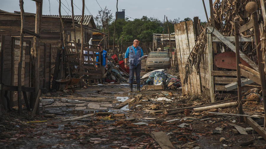 Brazil. UNHCR climate expert visits flood-hit Rio Grande do Sul