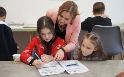 Refugiații care au ales Moldova drept noua lor casă învață limba română
