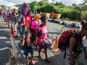 المنظمة الدولية للهجرة والمفوضية تدعوان إلى الاستثمار في إيجاد الحلول.