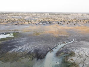 Mauritania. Lake's dwindling waters threaten farming and fishing communities