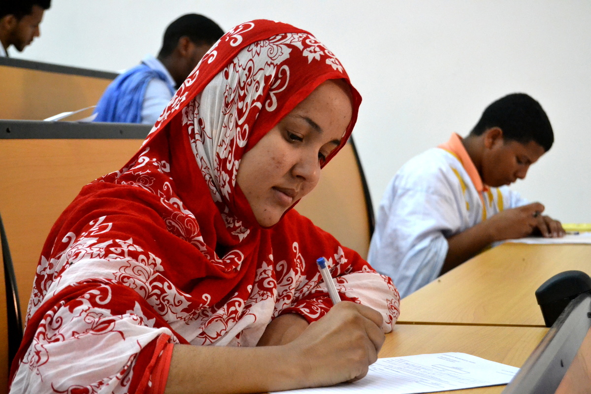 DAFI scholarship puts Malian refugee girl on the road to university