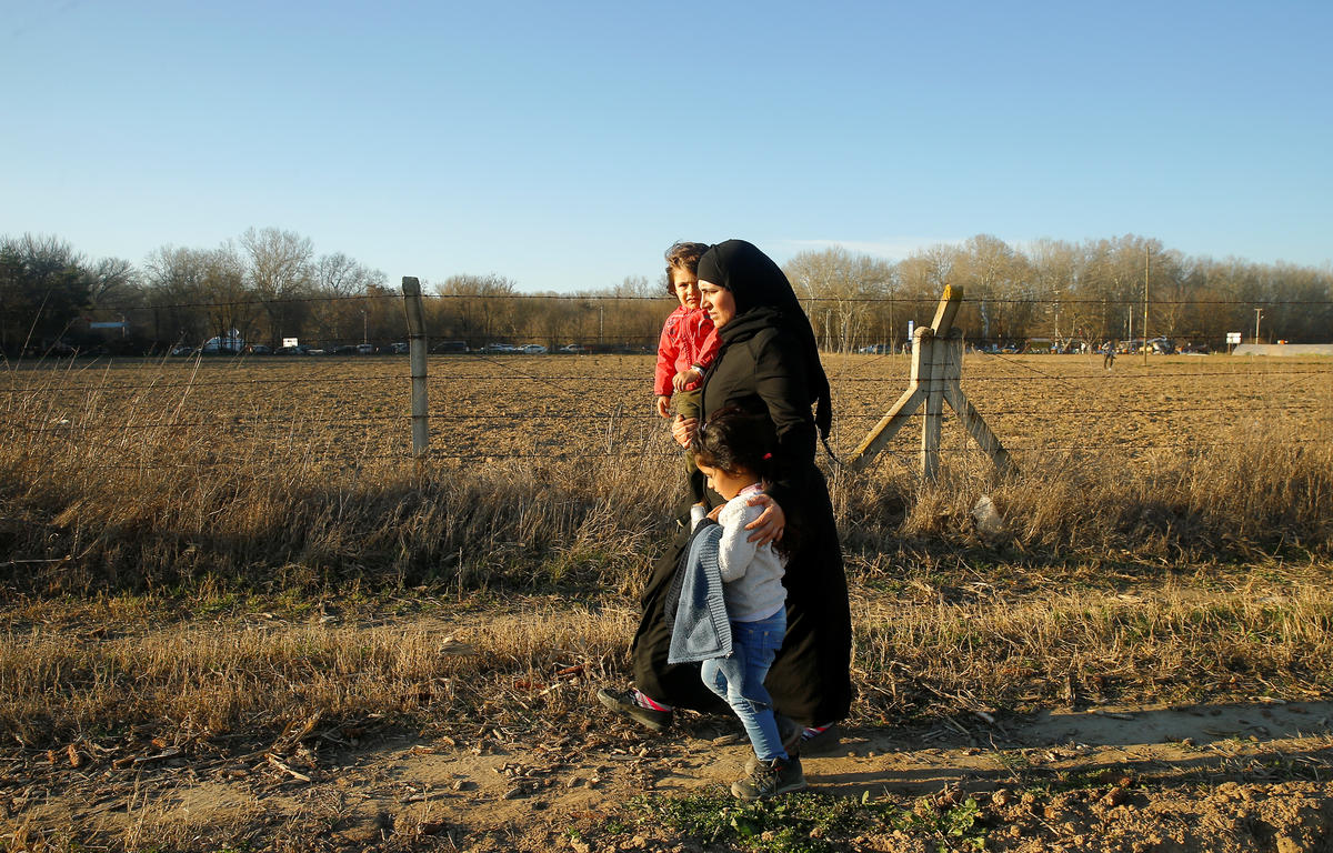 A mother and her two children were among the thousands of  refugees and migrants who reportedly made their way to the border over the past days.