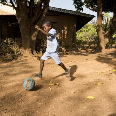 Côte d'Ivoire. UNHCR and local law association fight to end statelessness