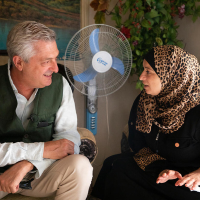 Syria. High Commissioner visits displaced and widowed mother in Aleppo
