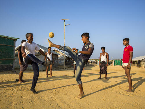 Bangladesh. Life in exile for Rohingya refugees in world's largest settlements