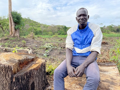 South Sudan. Farming community work together to raise themselves out of poverty