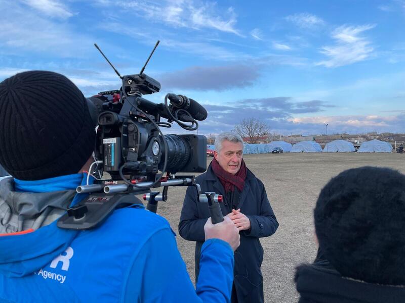 High Commissioner Filippo Grandi during an interview on the border between Moldova and Ukraine 
