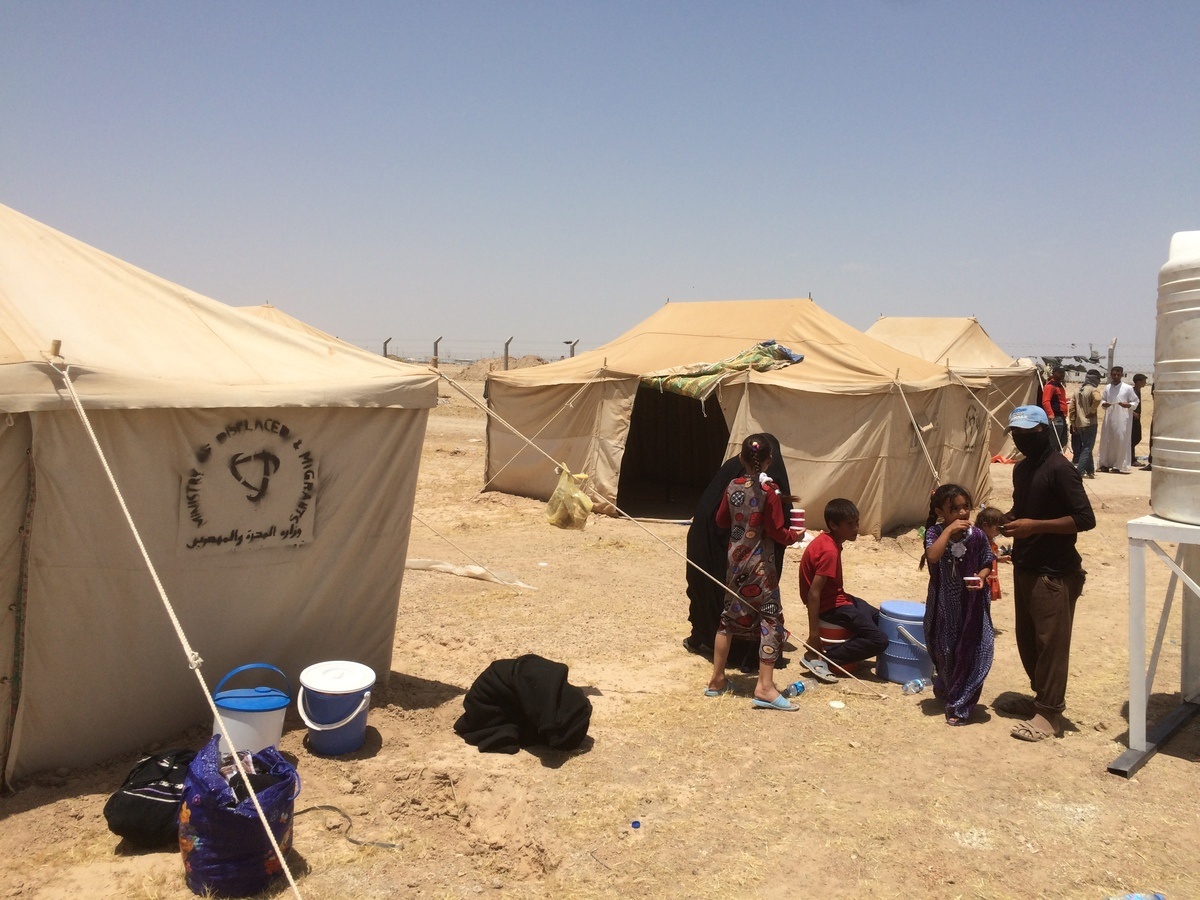 Iraq. Newly displaced families from Falluja