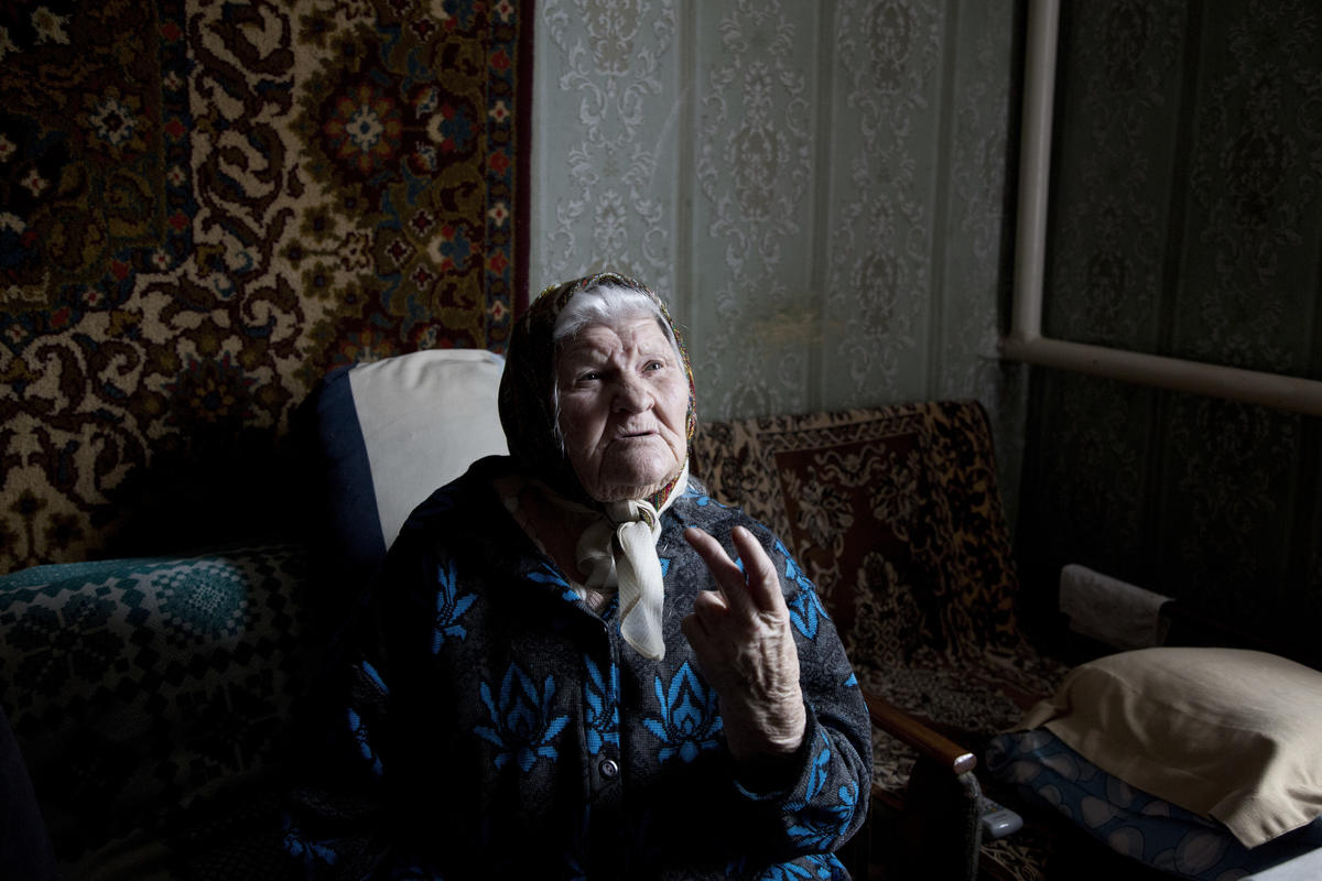 UNHCR High Profile Supporter Helena Christensen meets internally displaced older people in Ukraine