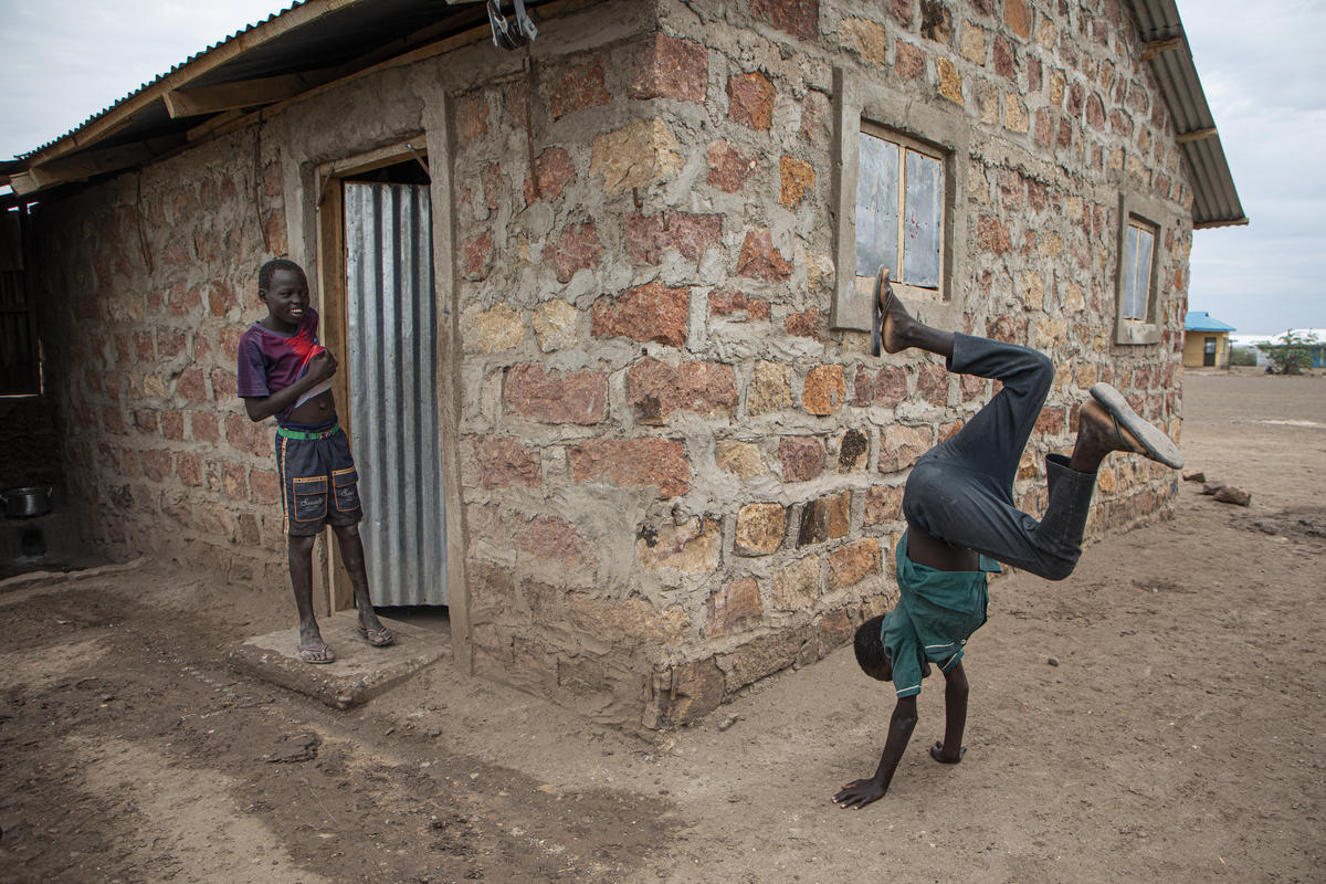 Kenya. Cash for Shelter project highlights shift from traditional camp planning