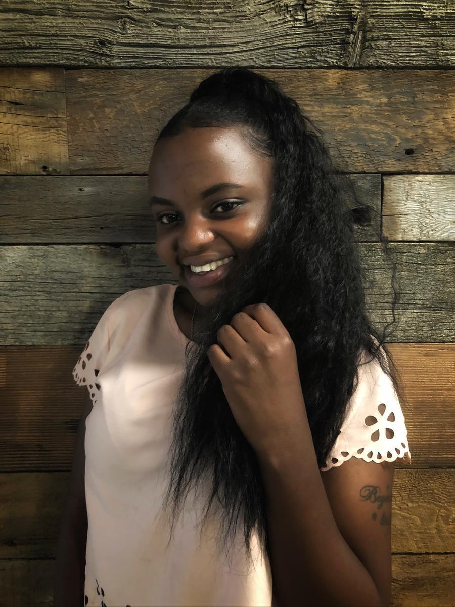 United States. Resettled refugees receive home on American TV show, Extreme Makeover Home Edition