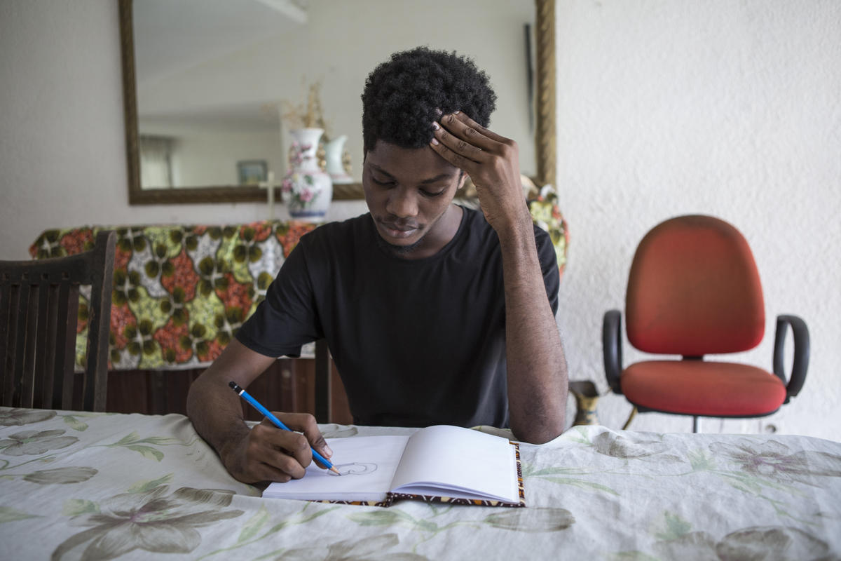 Côte d'Ivoire. Award winning graphic designer produces solidarity emoji in partnership with UNHCR for World Refugee Day