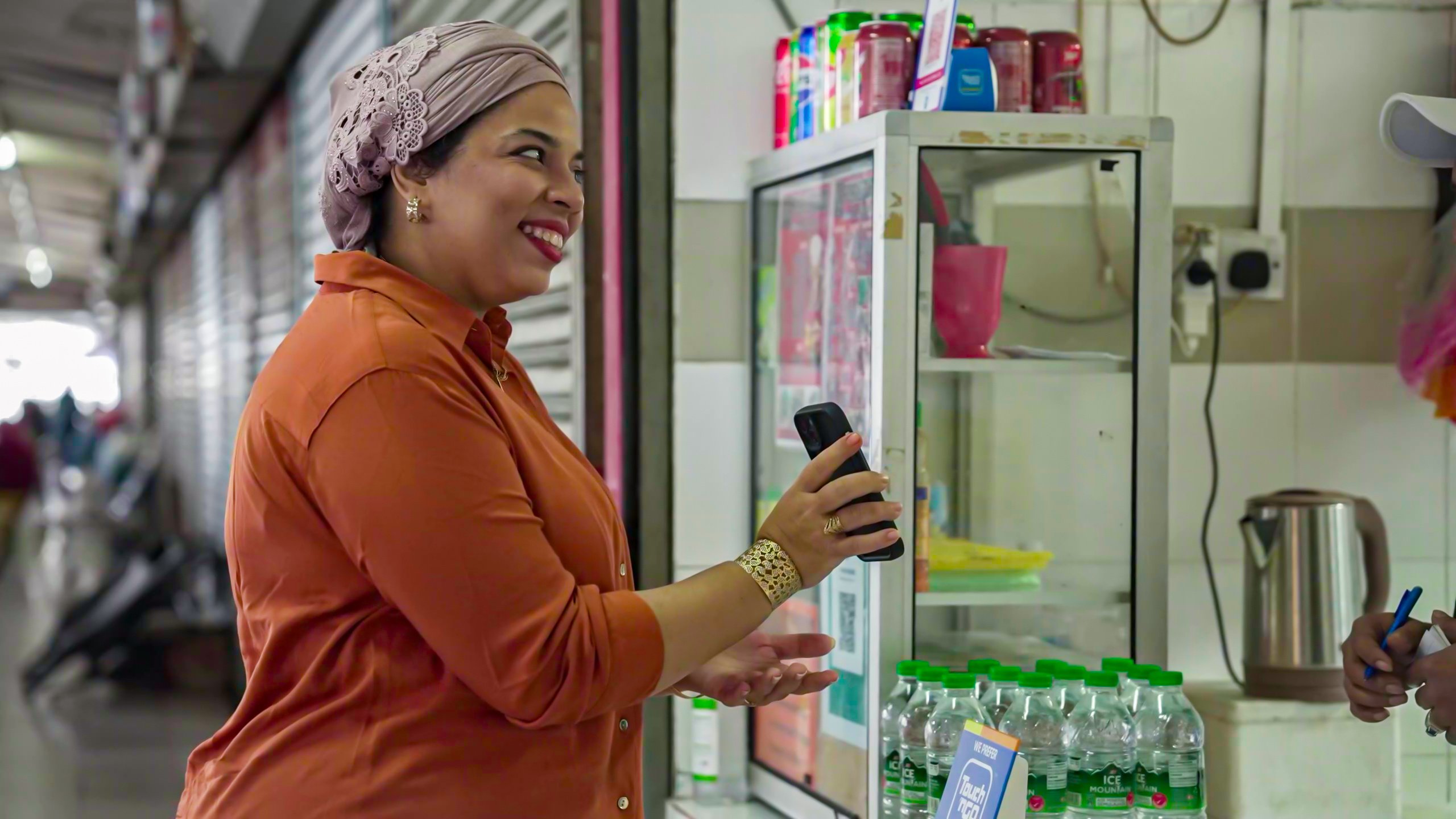 Using TNG eWallet to make payment