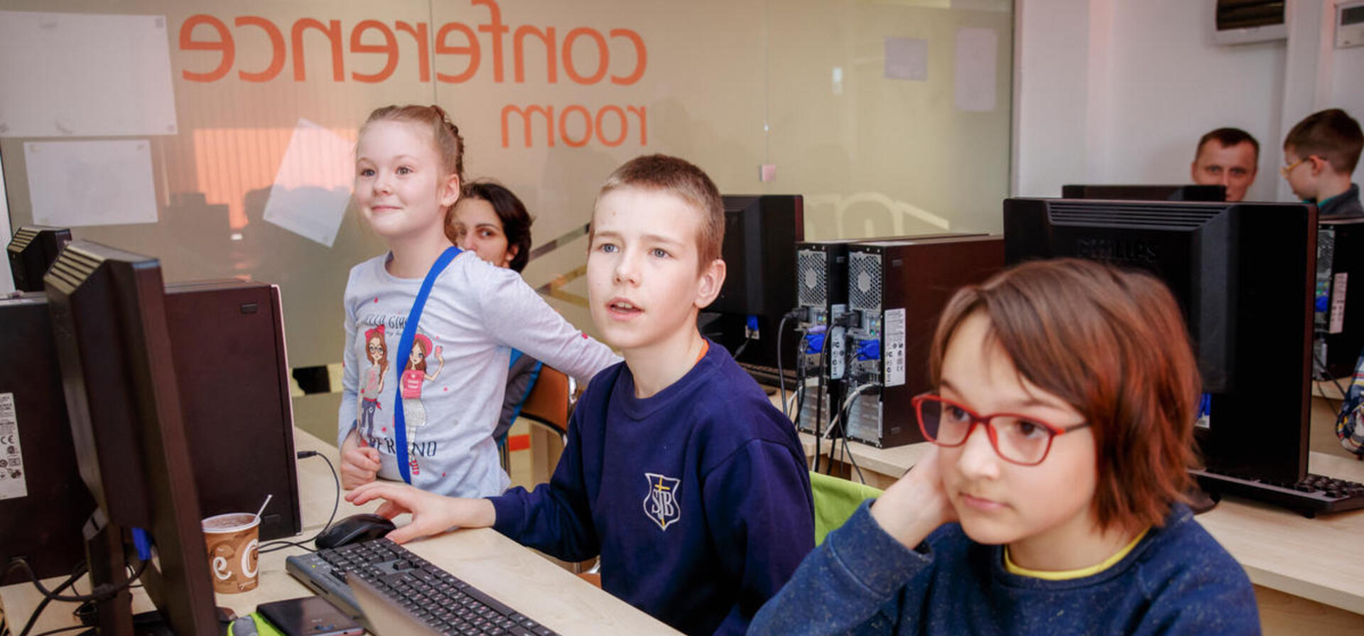 Belarus. Coding classes for kids at innovative refugee tech project