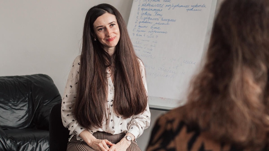 Czech Republic. Ukrainian women support each other to build new lives