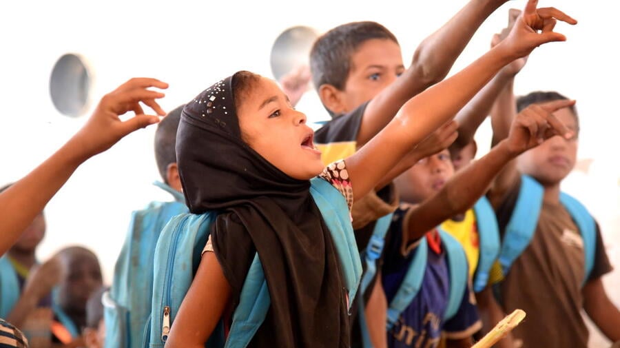 Mauritania. "Monsieur, Monsieur!"