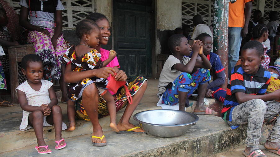 Liberia. Fleeing post election violence