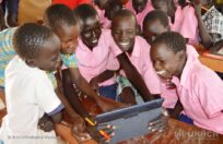 Innovation transformerer undervisningen for flygtningeelever i Afrika